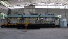 四柱液壓機(jī)中的控制蓋板是什么？